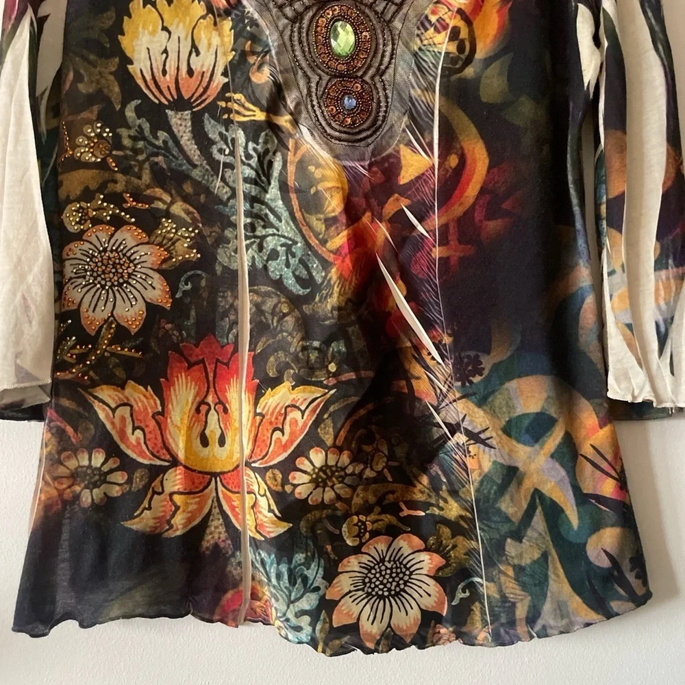 B.L.E.U.|Bohemian Floral Jeweled V-Neck Top|Medium|EUC - Picture 3 of 8